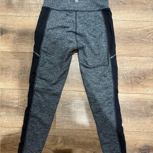 Athleta Black and Gray Patterned Pants